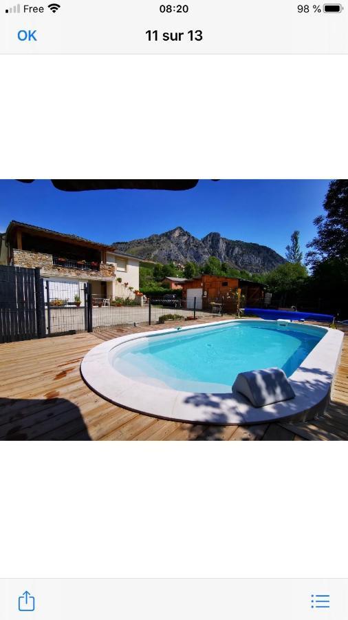 Au Bord De L Eau Acomodação com café da manhã Surba Exterior foto