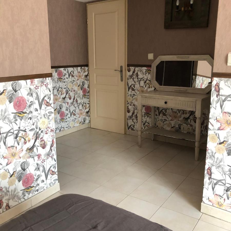 Au Bord De L Eau Acomodação com café da manhã Surba Exterior foto